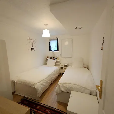 Suite Familiale Moderne Proche Paris, 2 ch, Jardin&Parking gratuit