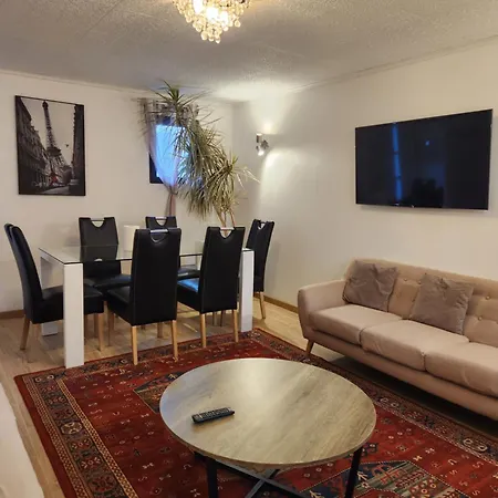 Suite Familiale Moderne Proche Paris, 2 ch, Jardin&Parking gratuit Argenteuil