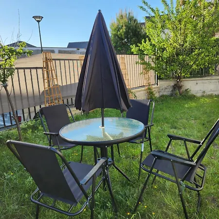 Suite Familiale Moderne Proche Paris, 2 Ch, Jardin & Parking Gratuit * Argenteuil