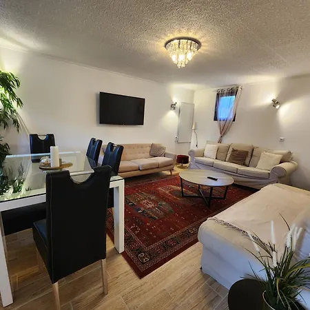 Suite Familiale Moderne Proche Paris, 2 Ch, Jardin & Parking Gratuit Argenteuil