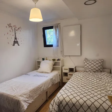 Suite Familiale Moderne Proche Paris, 2 ch, Jardin&Parking gratuit Appartement Argenteuil