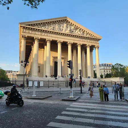 Suite Familiale Moderne Proche Paris, 2 Ch, Jardin & Parking Gratuit * Argenteuil